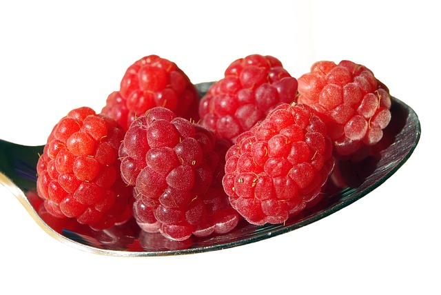 малина, фруктов, ложка
